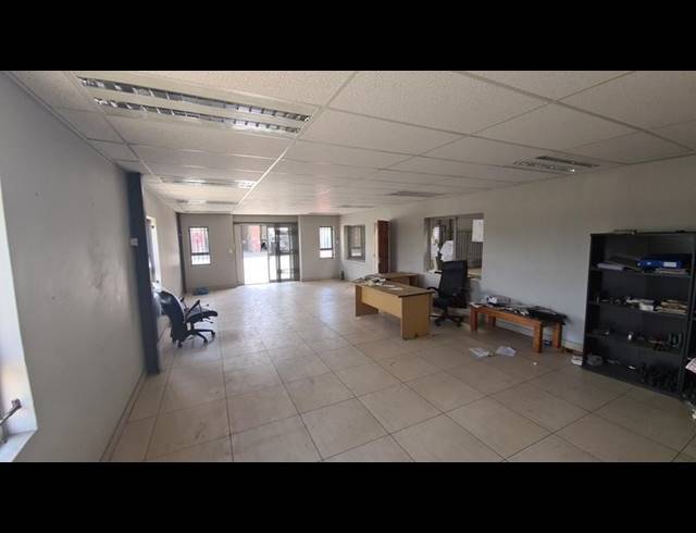 INDUSTRIAL PROPERTY TO RENT IN COMMERCIA